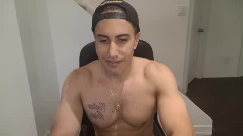 Snapshot of robowop chatting on 09.18.25 YOOOOOO online show from 09.18.25