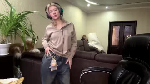 Anny online show from 02.02.26