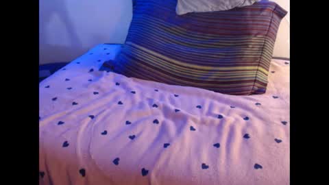 Snapshot of rocka_xx chatting on 01.04.25 rocka xx online show from 01.04.25