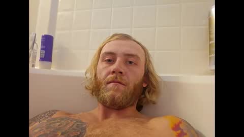 Snapshot of rockhardsurfers chatting on 12.26.24 rockhardsurfers online show from 12.26.24