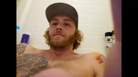 Snapshot of rockhardsurfers chatting on 02.13.25 rockhardsurfers online show from 02.13.25