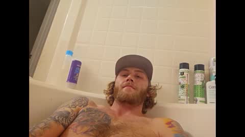 Snapshot of rockhardsurfers chatting on 02.19.25 rockhardsurfers online show from 02.19.25