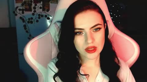 Sophie  online show from 12.19.24