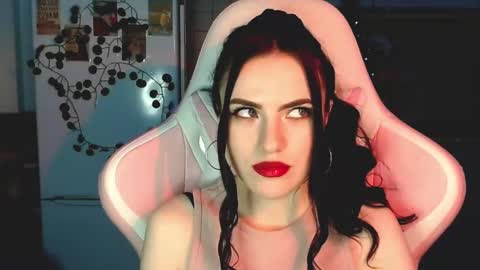 Sophie  online show from 12.19.24