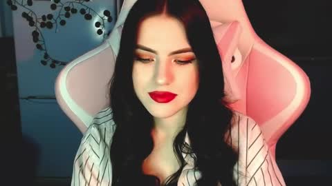 Sophie  online show from 12.21.24