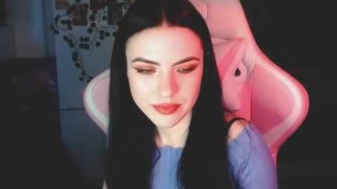 Sophie  online show from 12.26.24