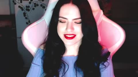 Sophie  online show from 01.16.25