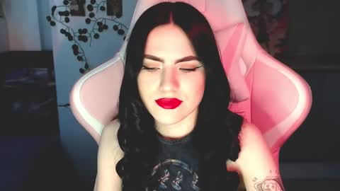 Sophie  online show from 02.13.25