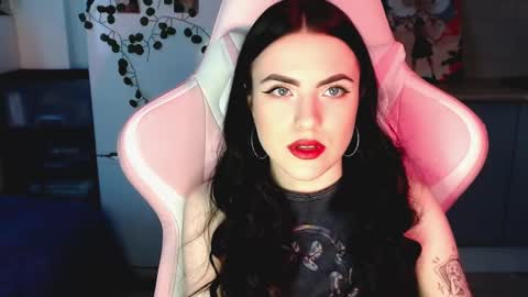 Sophie  online show from 02.20.25