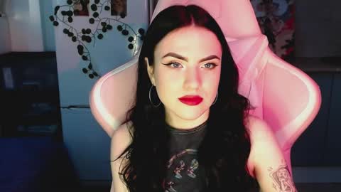 Sophie  online show from 02.21.25