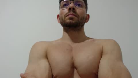 rocky muscle online show from 03.25.26