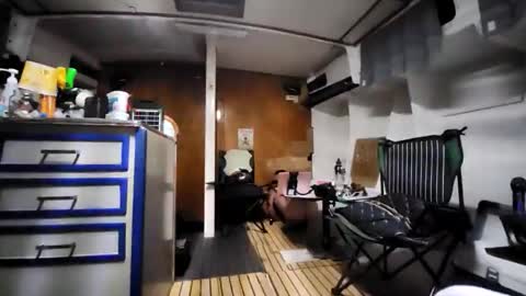 Snapshot of rod77knee chatting on 10.04.25 rod77knee online show from 10.04.25