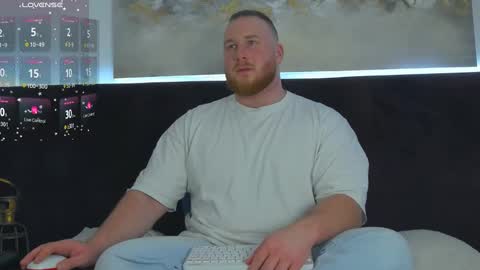 Snapshot of roddy_riss chatting on 03.12.25 Roddy online show from 03.12.25