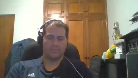 Snapshot of rodfer chatting on 12.19.25 Rodfer online show from 12.19.25