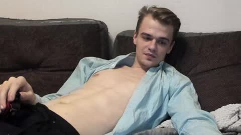 Snapshot of rokko_diamond777 chatting on 02.21.25 taylor fox online show from 02.21.25