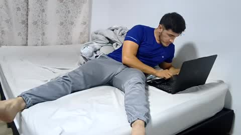 Snapshot of roko9629 chatting on 06.19.26 roko9629 online show from 06.19.26