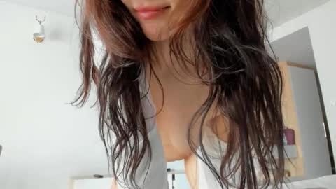 Snapshot of roky_sara chatting on 11.16.25 sara online show from 11.16.25