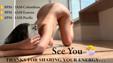 Valery Roldans online show from 12.21.24