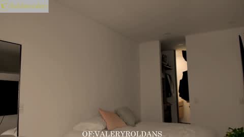 Valery Roldans online show from 01.20.25