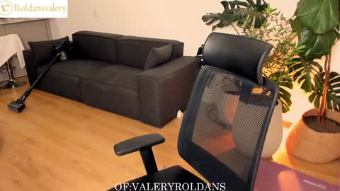 Valery Roldans online show from 02.06.25