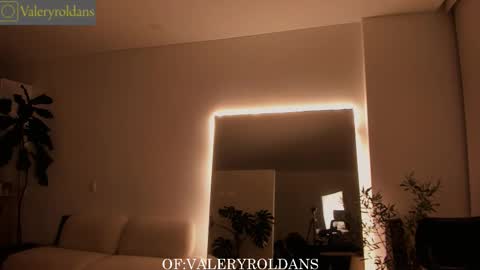 Valery Roldans online show from 11.29.25