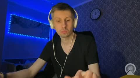 Snapshot of roma305991 chatting on 04.29.26 roma305991 online show from 04.29.26