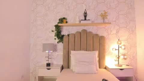   online show from 12.10.24