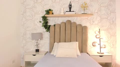   online show from 01.05.25