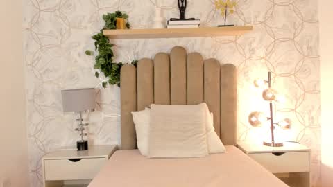   online show from 01.06.25