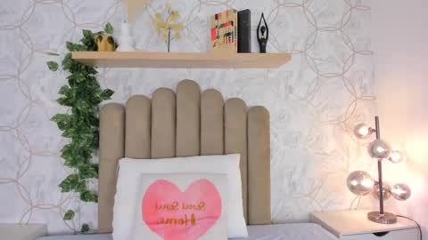   online show from 10.02.25