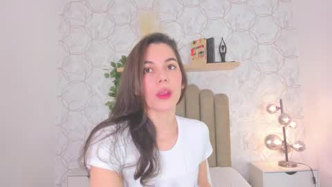   online show from 10.03.25