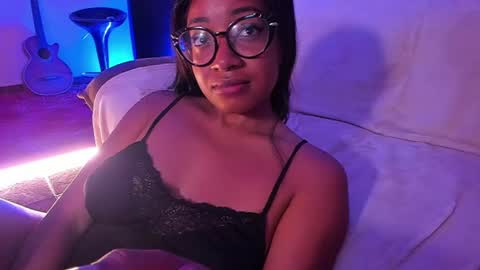 Is A Belle online show from 02.10.25