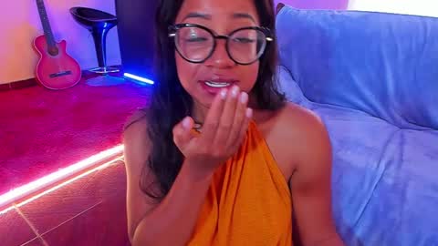 Is A Belle online show from 02.18.25