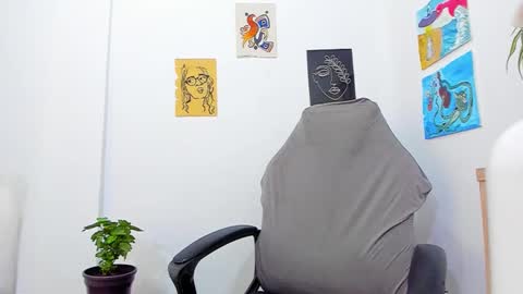 Is A Belle online show from 03.02.25