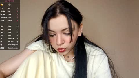 Anica online show from 10.25.25