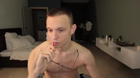 Romeo online show from 02.28.25