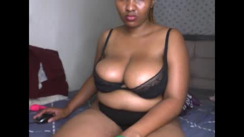 Snapshot of romina_26 chatting on 02.22.26 Romina 26 online show from 02.22.26