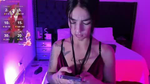 Snapshot of romyvega_ chatting on 12.10.24 Romy Vega online show from 12.10.24