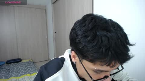 Snapshot of ronald_maximo chatting on 04.01.26 Ronald online show from 04.01.26