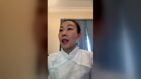 Snapshot of rongrong0329 chatting on 06.01.26 sui sui online show from 06.01.26