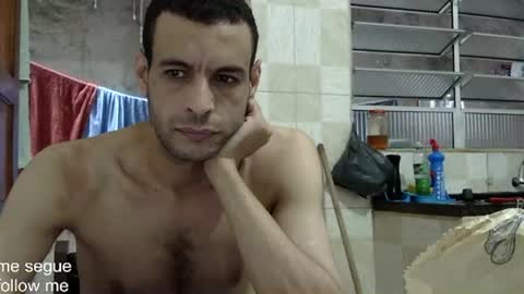 Snapshot of ronnispoto chatting on 01.02.25 ronny online show from 01.02.25