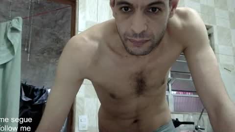 Snapshot of ronnispoto chatting on 01.03.25 ronny online show from 01.03.25