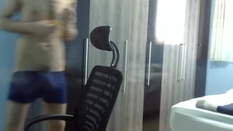 Snapshot of ronnispoto chatting on 02.19.26 ronny online show from 02.19.26