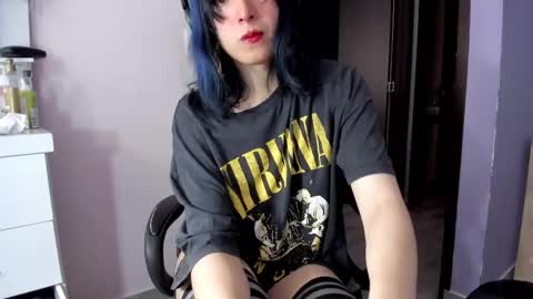 Twelve 3 Inst Twelve 312002 Twitter Room312 2002 online show from 04.25.26