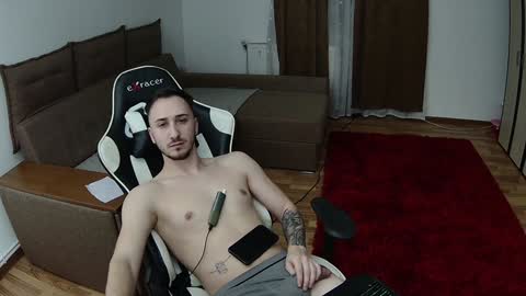 Snapshot of room4all chatting on 01.27.25 ionut online show from 01.27.25