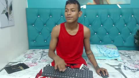 Snapshot of rory_castro chatting on 09.18.25 RORY CASTRO online show from 09.18.25