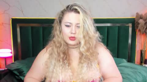 Chloe online show from 11.14.25