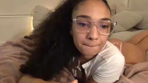 Snapshot of rosalinatoosexy chatting on 02.07.25 Rosalina online show from 02.07.25