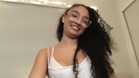 Snapshot of rosalinatoosexy chatting on 03.03.25 Rosalina online show from 03.03.25