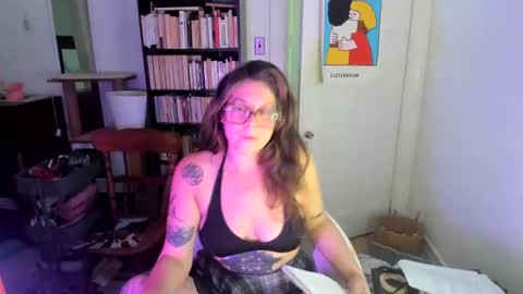 Snapshot of rose257044 chatting on 09.10.25 rose257044 online show from 09.10.25